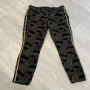 L’AGENCE Como pant in good condition 💚